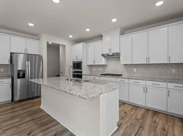 945 Avonmore Dr, Wendell, NC 27591