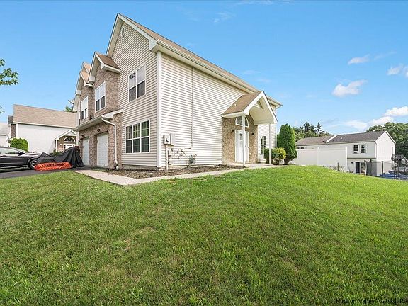 2nd image of 32 Cambridge