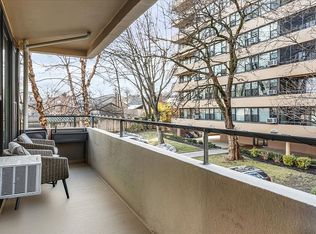 10-24 166th St APT 3A, Whitestone, NY