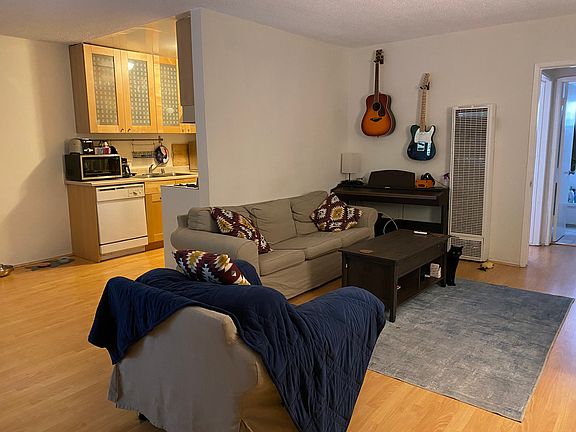 4th image of 11610 Iowa Ave #9