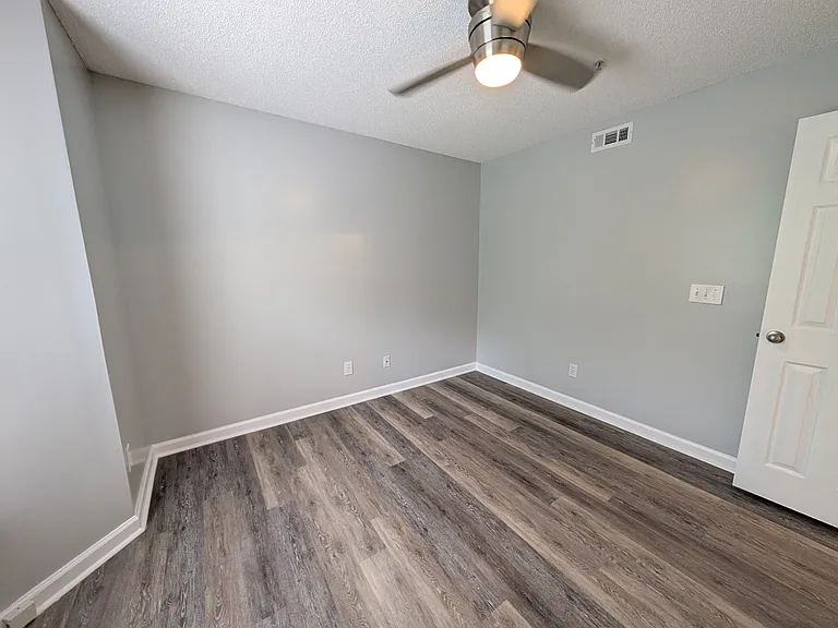 132 Rivertree Ln — Photo 19