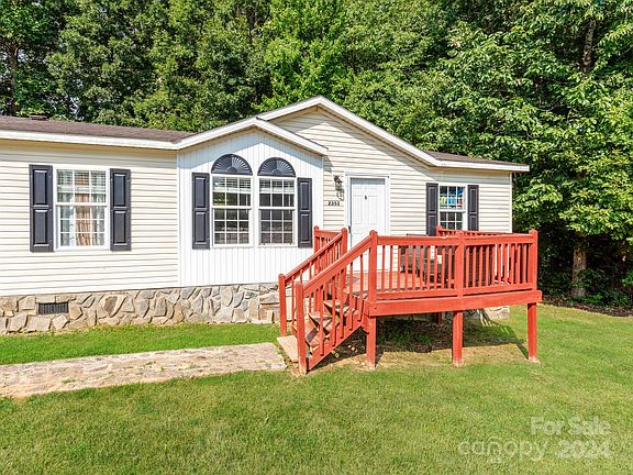 3rd image of 2353 Sweet Pea Ln