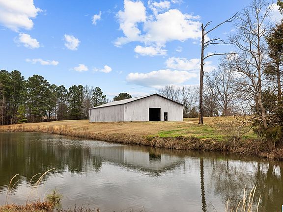 4th image of 37 County Road 825