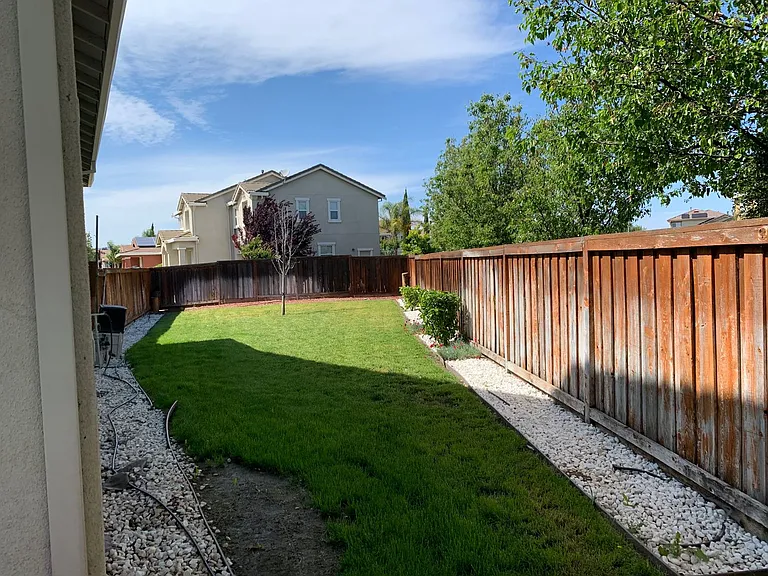 492 Tilden Cir — Photo 21