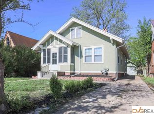 6858 N 24th St, Omaha, NE 68112