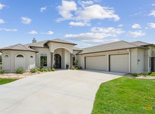 108 Scout Is, Morgans Point Resort, TX 76513