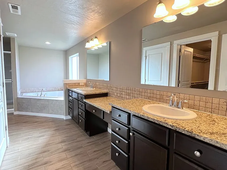 6337 Marble St — Photo 44