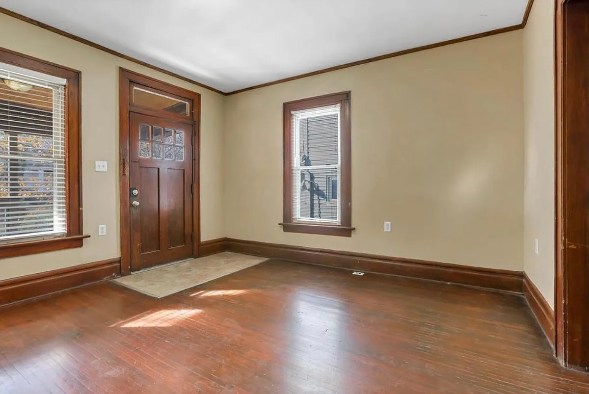Building Photo - 400 E 16th Ave #400