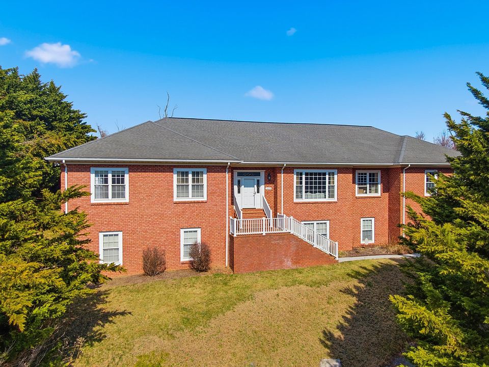 1st image of 308 Meadow Rdg