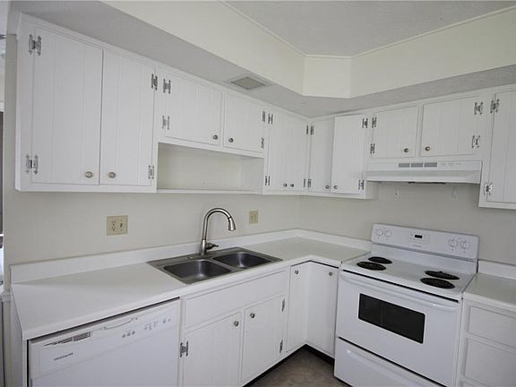 5th image of 5000 Baldwin Hills Dr