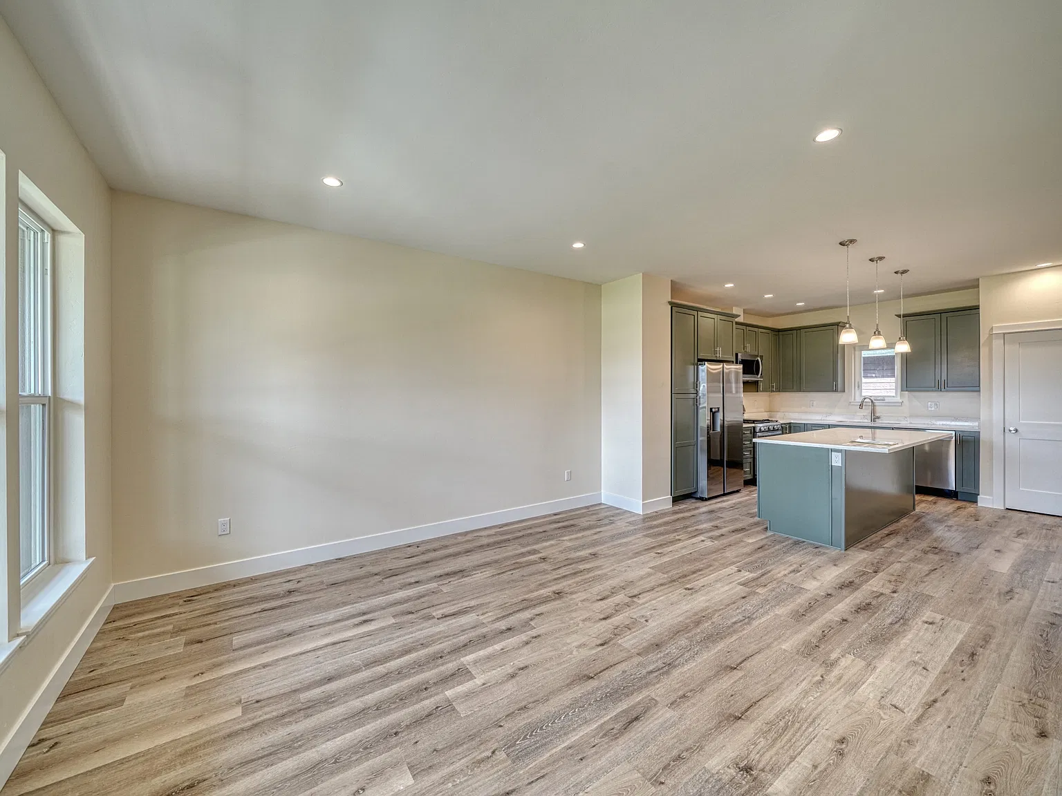 320 McClary Park - 1 — Photo 4
