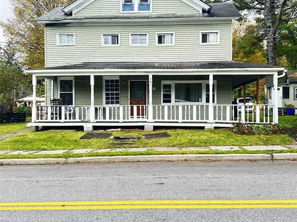17 Canal St, Ellenville, NY 12428