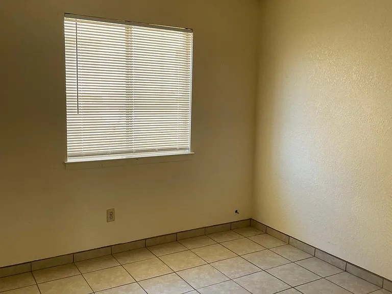 2450 Hagerty Rd #1 — Photo 20