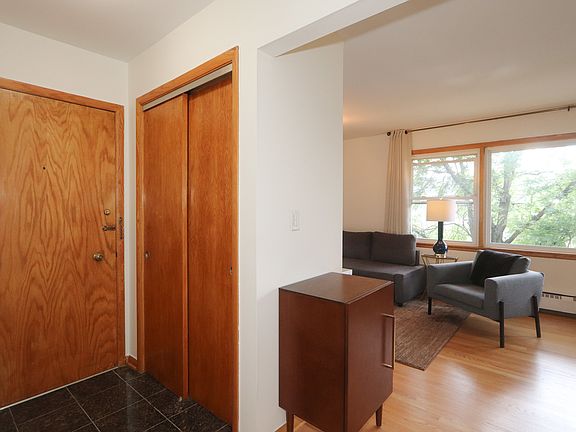 3rd image of 3161 Paris Ave APT 301