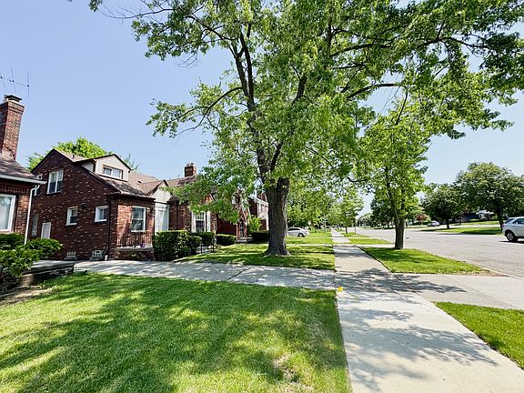 3rd image of 16927 Chandler Park Dr Studio 3