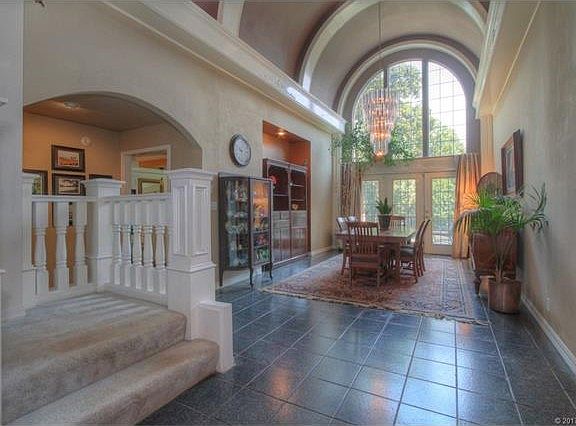 Stair landing, dining.