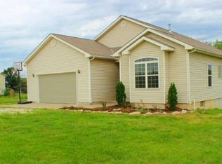 7104 E 243rd St, Peculiar, MO 64078