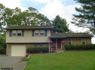 1705 Junior Dr, Vineland, NJ 08361