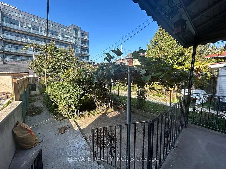 78 Givins St E #1 — Photo 2