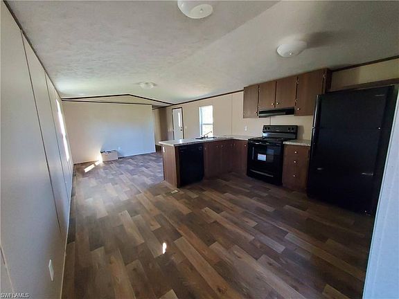 2nd image of 328 Sacramento St