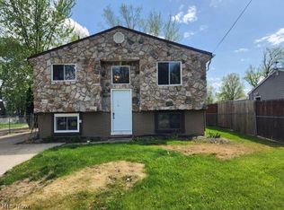 331 Parmely Ave, Elyria, OH 44035