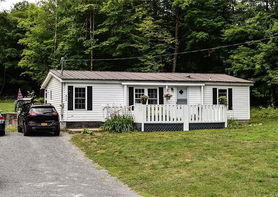 1st image of 8770 Foxwood Ln