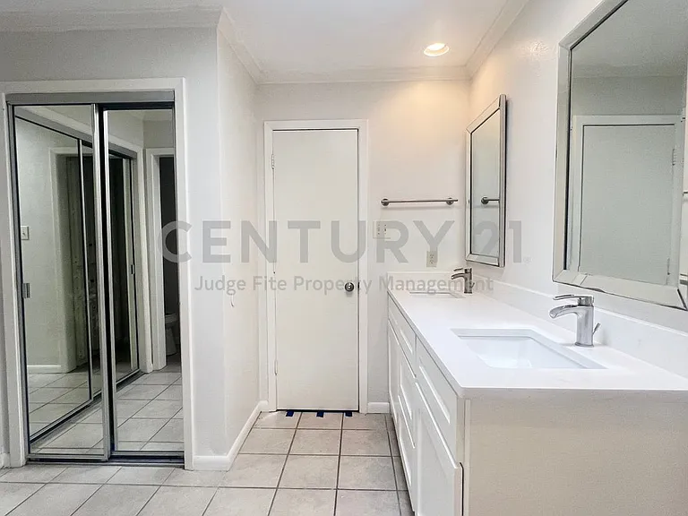 3037 Airhaven St — Photo 9