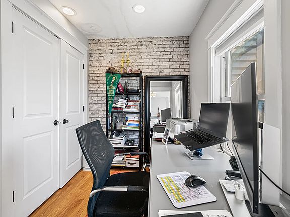 5th image of 220 Havre St #3B
