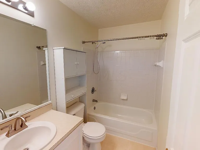 6498 Ringsend Ct — Photo 43