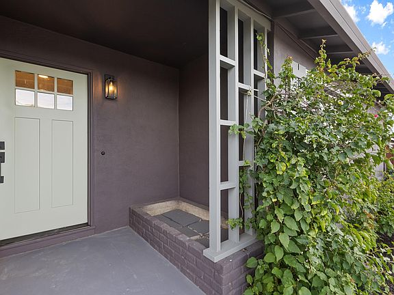 5th image of 4072 Oak Hill Rd