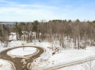 272 Woodstone Cir, Duanesburg, NY 12056