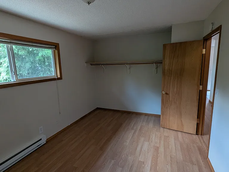 716 NE 64th Ave — Photo 10