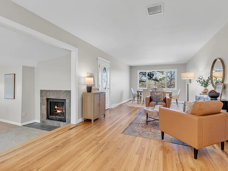 3100 Arrowwood Ln — Photo 4