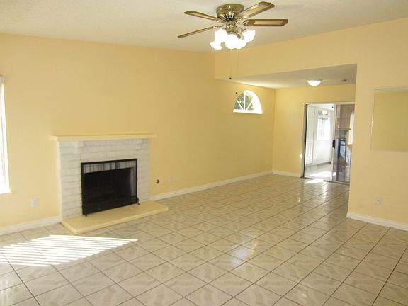 2nd image of 1309 Hunter Dr