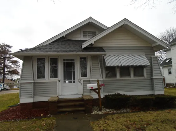 1509 Lincoln Ave, Mendota, IL 61342