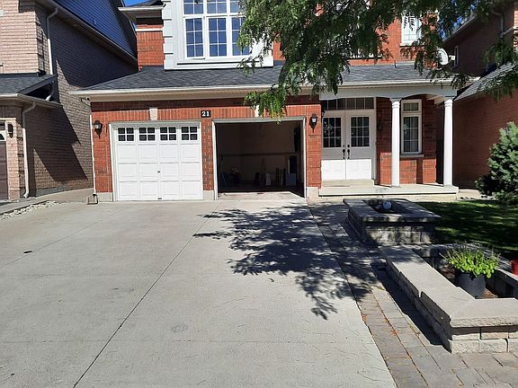 2nd image of 21 Arctic Fox Cres