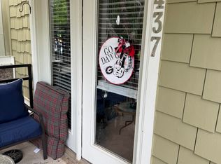 490 Barnett Shoals Rd APT 437, Athens, GA 30605