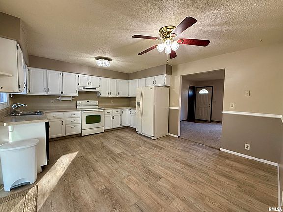 5th image of 264 W Sunnyview Ave