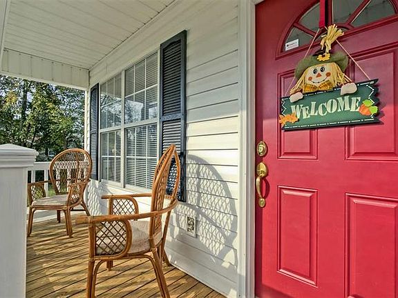 3rd image of 2870 Rogers Dr SE
