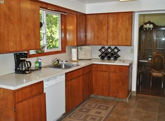4th image of 14411 SE Carol Ave