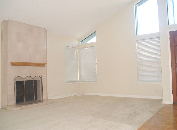 2nd image of 2070 Sea Cliff Way