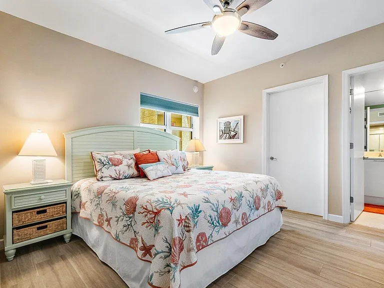 2640 Lake Shore Dr #711 — Photo 33