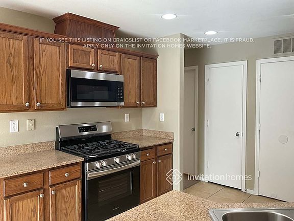5th image of 8019 Torremolinos Ave