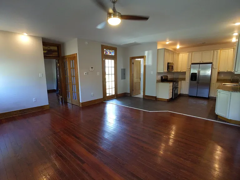 3725 Cleveland Ave — Photo 7