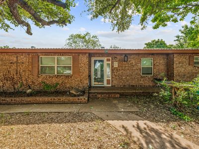 1249 N Travis St, De Leon, TX, 76444