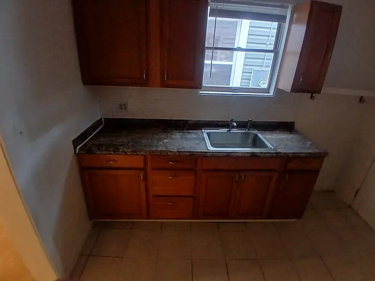 1315 Virginia Ave — Photo 13