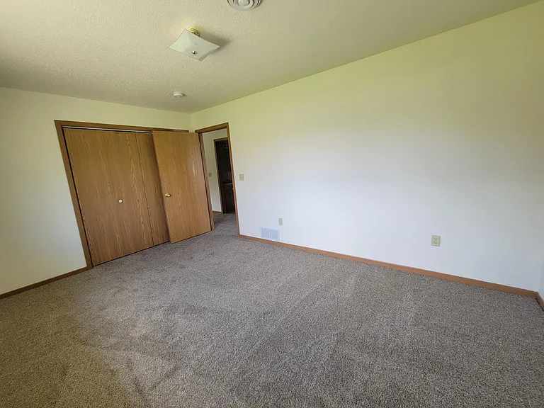 814 Bruce Ct #B — Photo 4