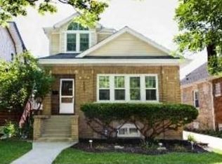 7053 N Oriole Ave, Chicago, IL 60631