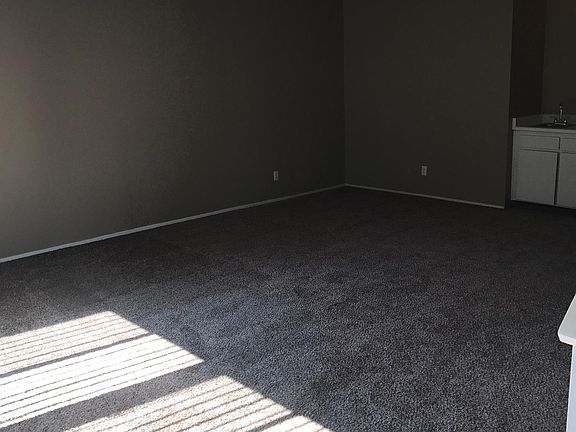 3rd image of 226 S Clovis Ave APT 113