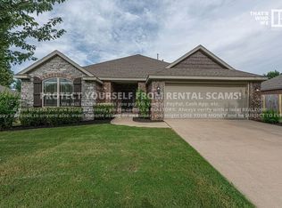 2643 N Brush Creek Dr, Fayetteville, AR 72704